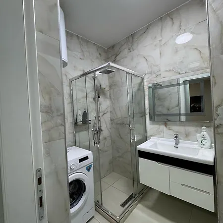 Denny'S Apartment City Center 2 Tirana Exterior photo
